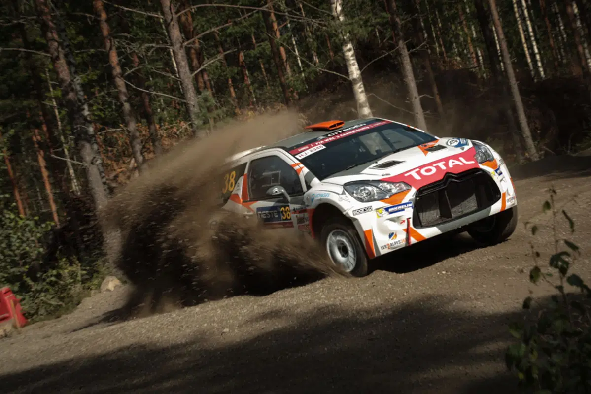 WRC16 Finlandia. Meeke (Citroen) apre le danze al Festival della Velocità (3)