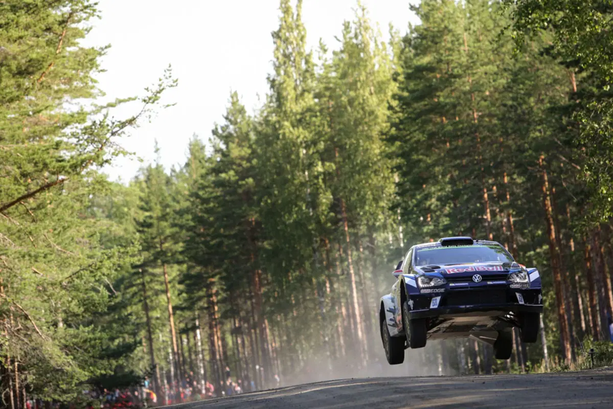 WRC16 Finlandia. Meeke (Citroen) apre le danze al Festival della Velocità (14)
