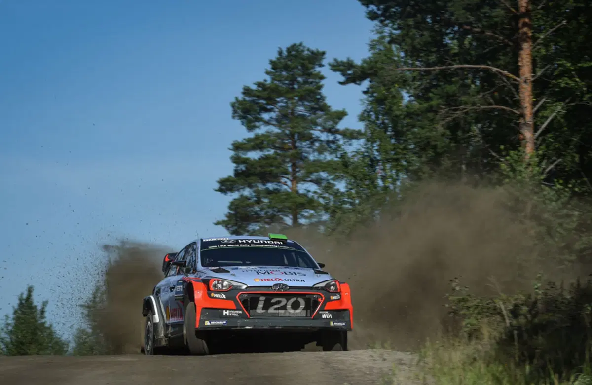 WRC16 Finlandia. Meeke (Citroen) apre le danze al Festival della Velocità (38)