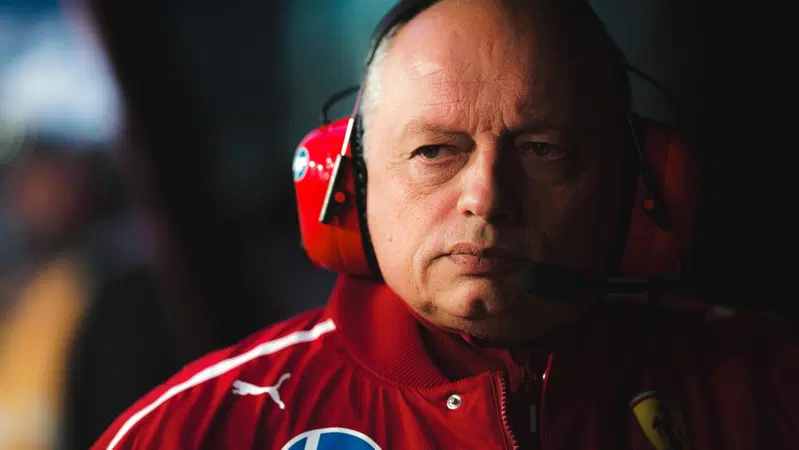 F1. Vasseur difende Leclerc e Hamilton: &ldquo;Preferisco che siano sinceri con la stampa&rdquo;. E delle parole di Elkann dice&hellip;