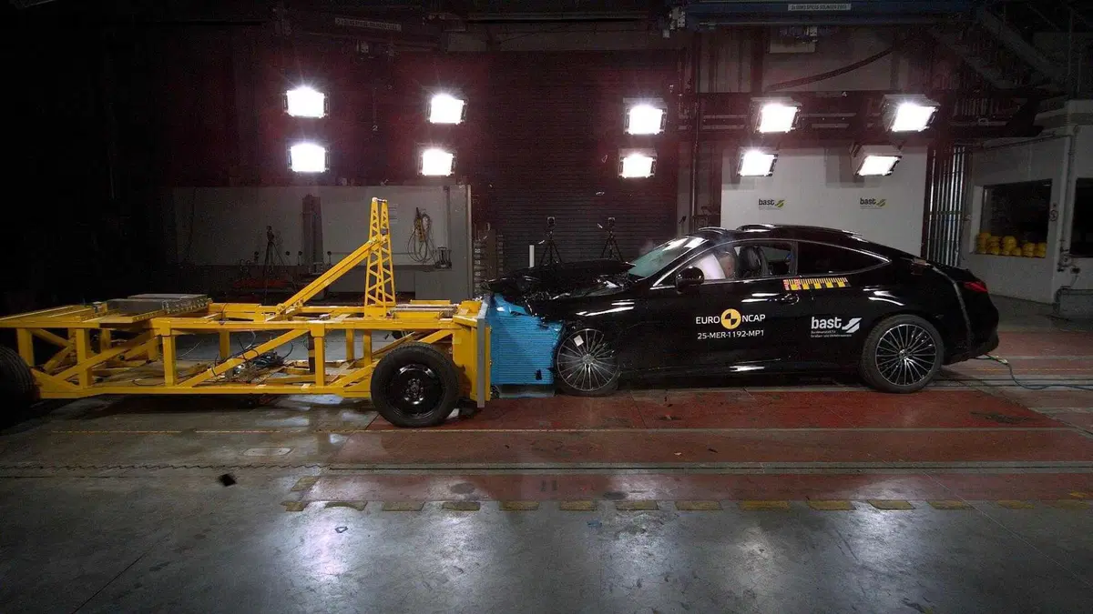 Cinesi pericolose? Leapmotor e Hongqi più sicure di Mercedes e BMW, parola di Euro NCAP