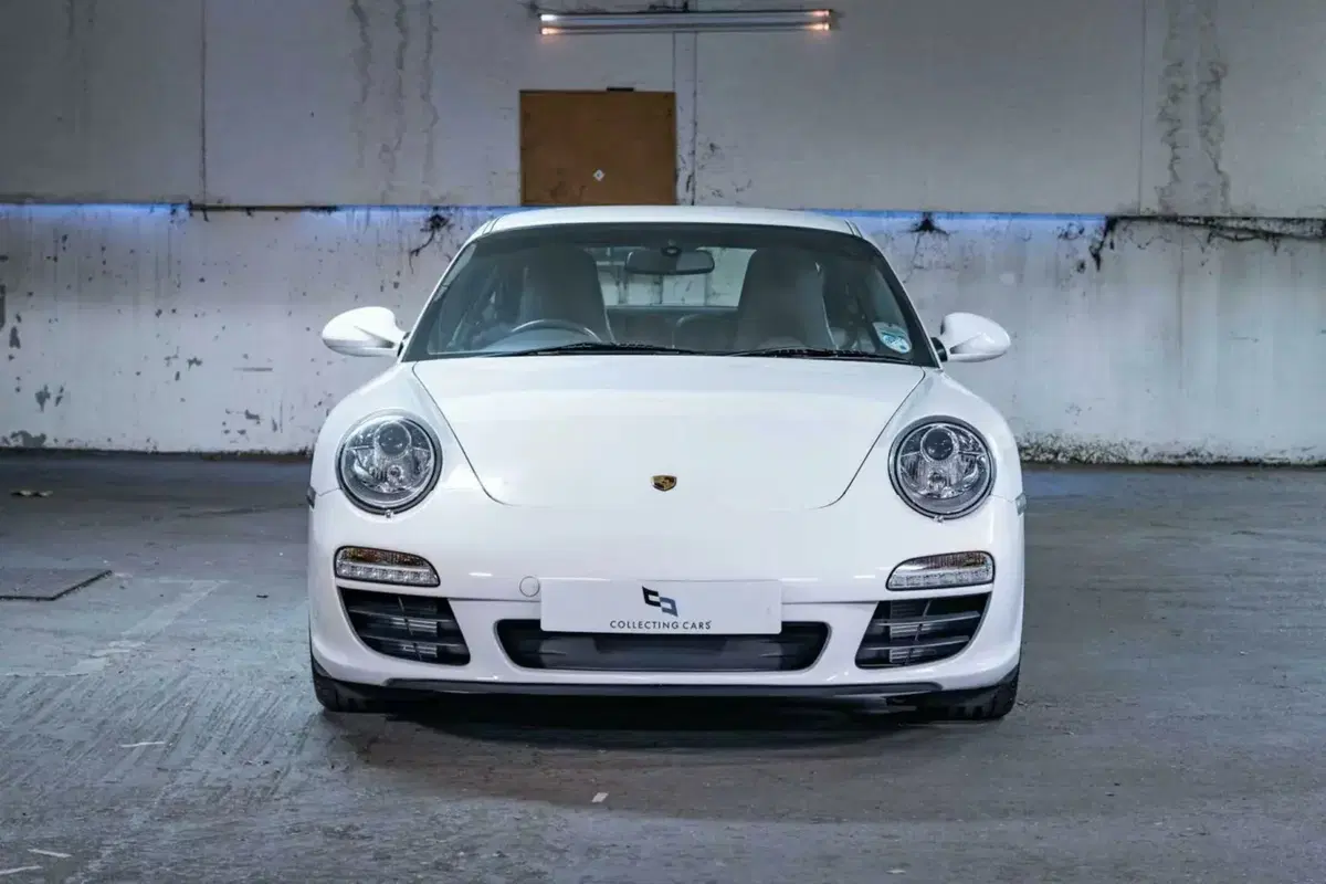 James May vende la sua Porsche 911: l’iconica 997.2 di Captain Slow è all’asta (6)
