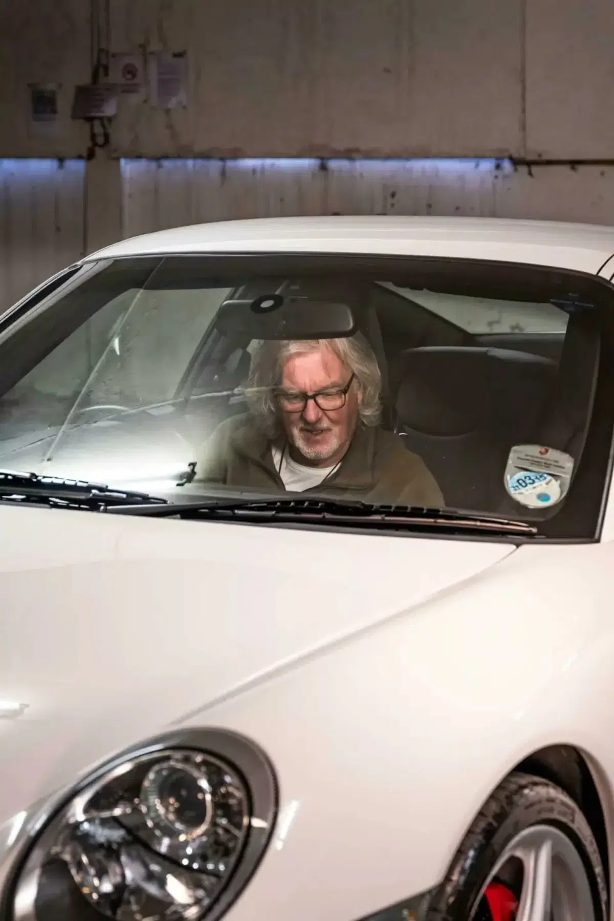 James May vende la sua Porsche 911: l’iconica 997.2 di Captain Slow è all’asta (7)