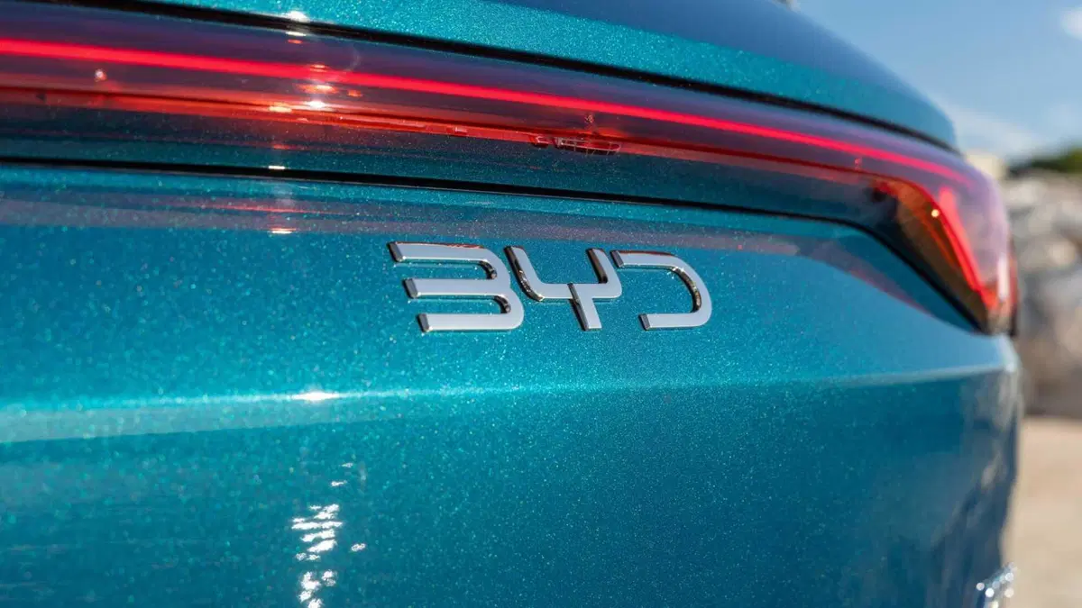 Byd Atto 2 DM-i (23)