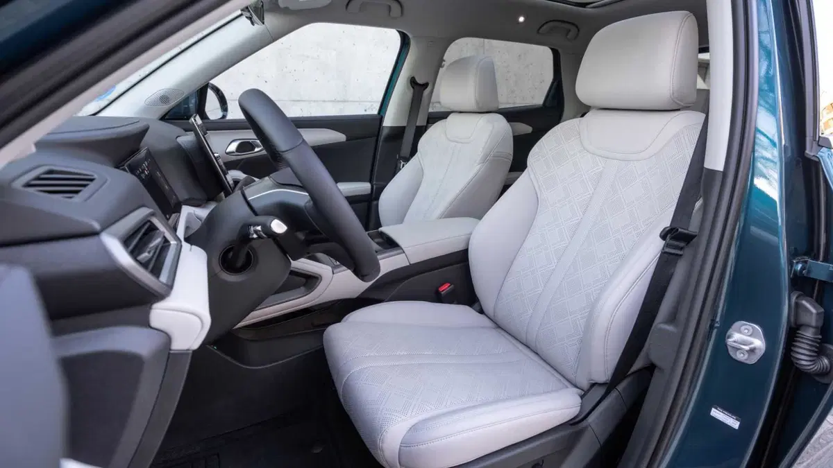 Byd Atto 2 DM-i (14)