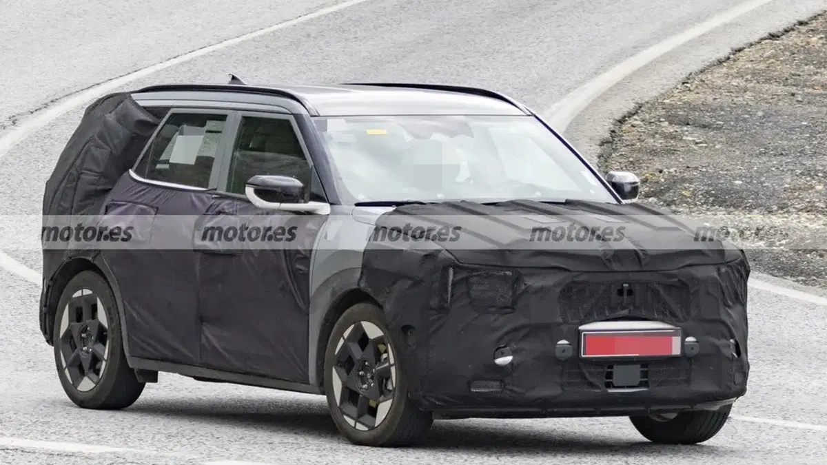 Nuova KIA Seltos 2026: il nuovo SUV low-cost sarà la rivale della Dacia Duster (5)
