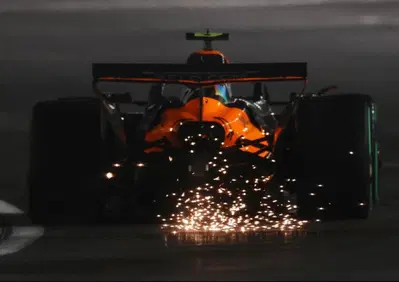F1. Doppia squalifica McLaren a Las Vegas, Red Bull ironizza: Ecco come non farsi squalificare