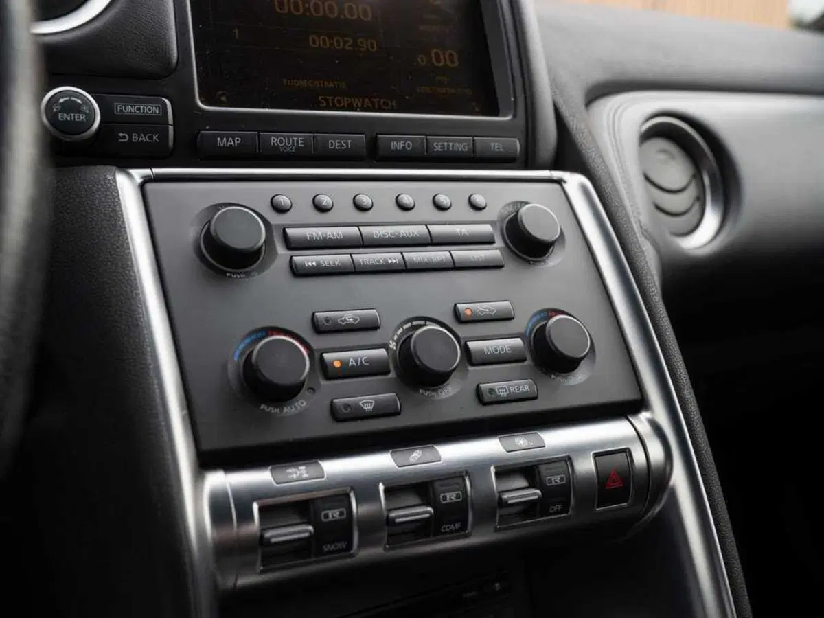 Nissan GT-R Safari: Godzilla diventa un mostro da off-road e vuole portarti alla fine del mondo (7)