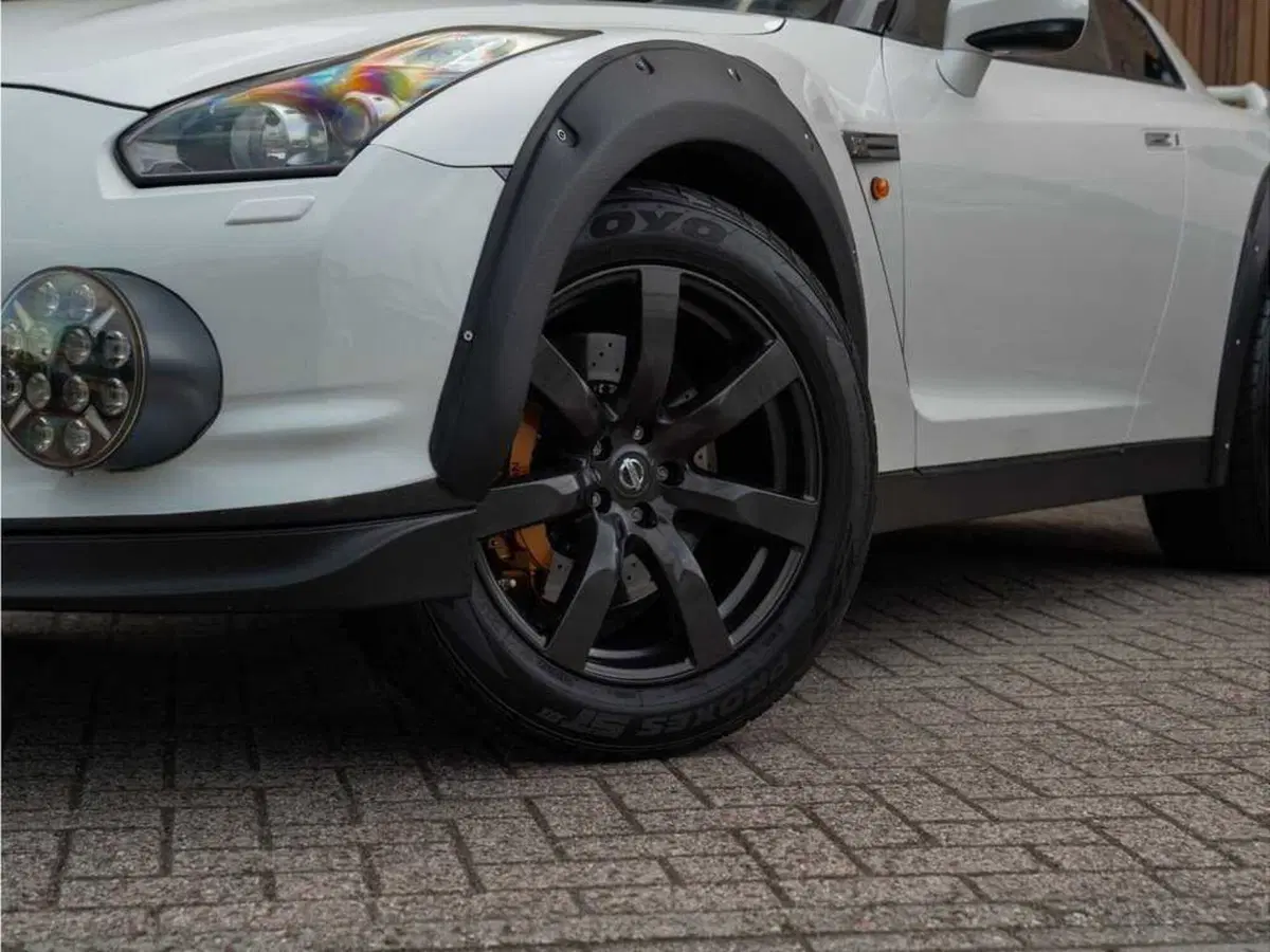 Nissan GT-R Safari: Godzilla diventa un mostro da off-road e vuole portarti alla fine del mondo (11)