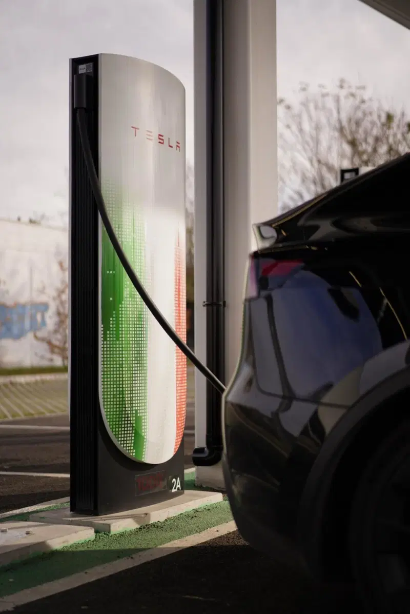 Colonnina Tesla