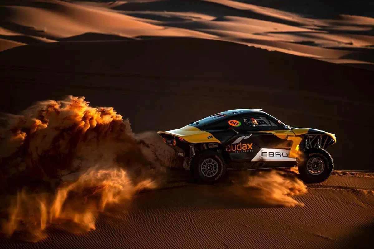 Dakar26. Svelato l’inedito “trittico” Ebro-Sanz-Gerini [VIDEO] (5)