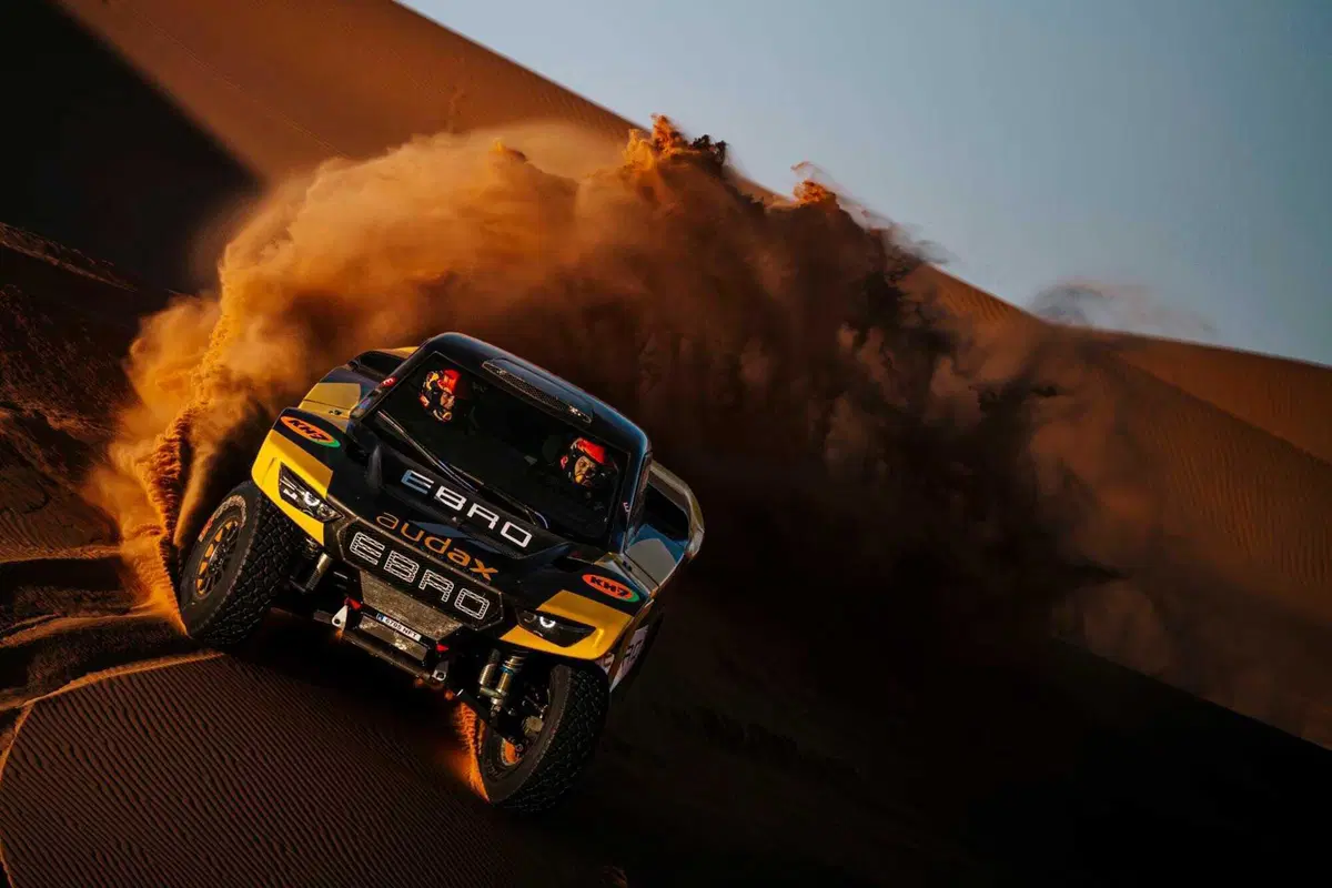 Dakar26. Svelato l’inedito “trittico” Ebro-Sanz-Gerini [VIDEO] (6)