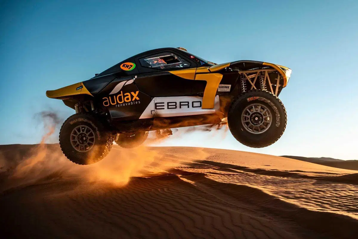 Dakar26. Svelato l’inedito “trittico” Ebro-Sanz-Gerini [VIDEO] (7)