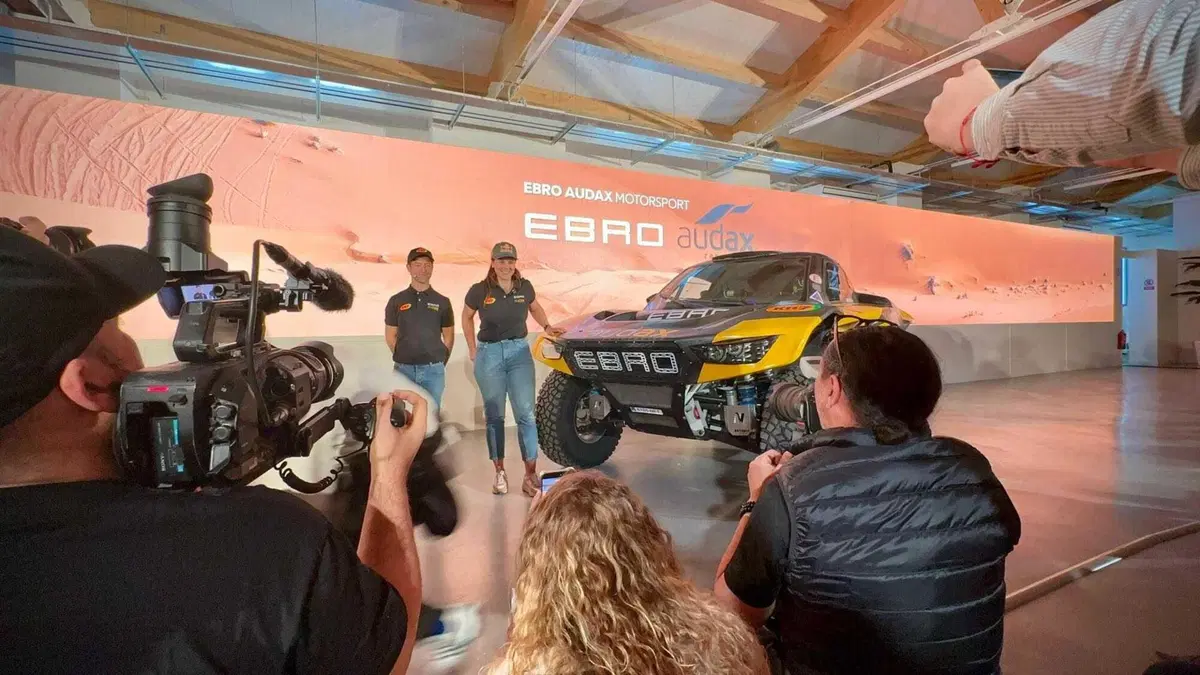 Dakar26. Svelato l’inedito “trittico” Ebro-Sanz-Gerini [VIDEO] (13)