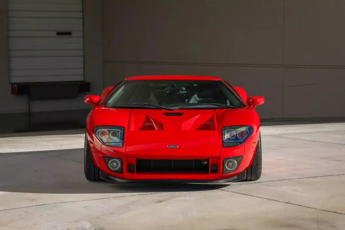Ritorno al passato: la Ford GT di Paul Walker riappare ad un’asta dopo anni nell’ombra (3)