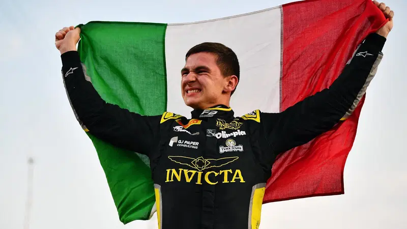 Leonardo Fornaroli, il titolo di Formula 2 &egrave; confermato: "Un sollievo enorme. Ho dimostrato di cosa valgo, merito la F1!"