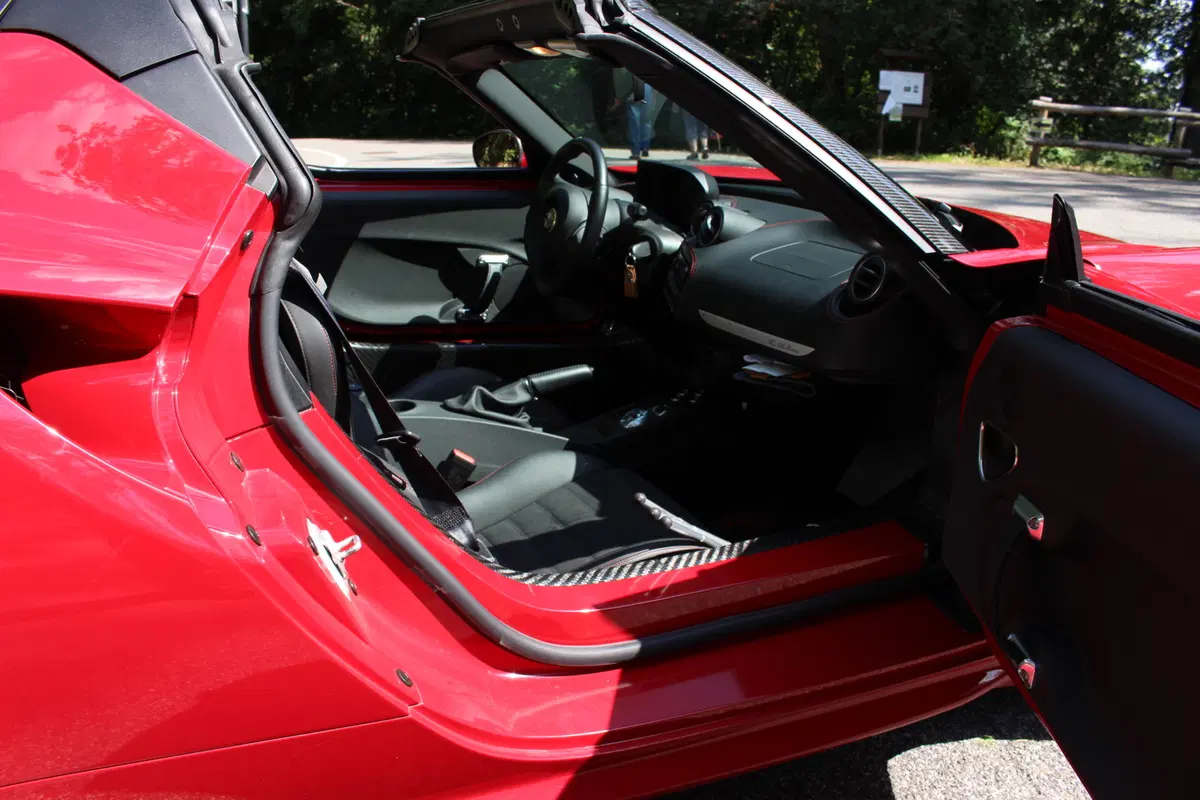 Alfa Romeo 4C Spider | Test drive #AMboxing (6)