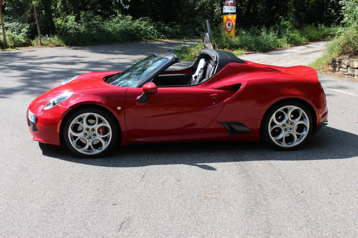 Alfa Romeo 4C Spider | Test drive #AMboxing (16)