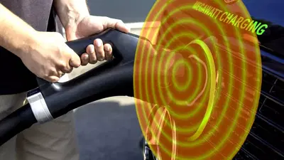 Auto elettriche radioattive? Cosa c&rsquo;&egrave; di vero e perch&eacute; se ne parla ora
