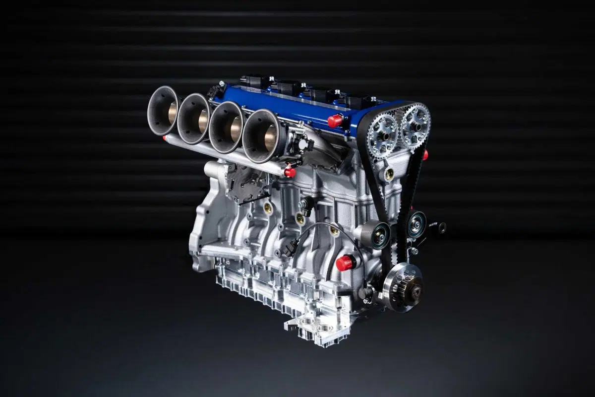 Ford Escort Mk1 RS, sotto il cofano un quattro cilindri aspirato da 330 CV che urla a 10.000 giri (15)