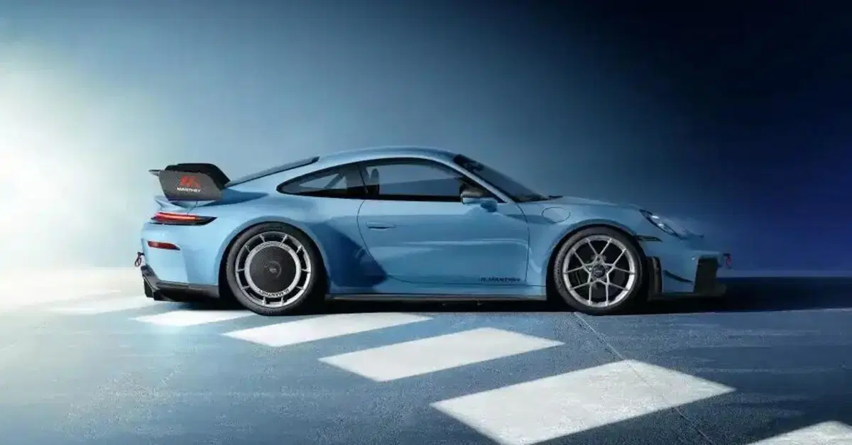 Porsche 911 GT3: il kit Manthey la rende veloce quanto la Mustang GTD al N&uuml;rburgring
