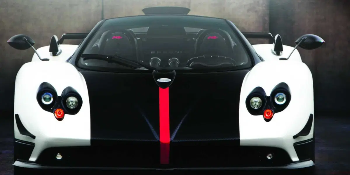 Pagani Zonda venduta a 28 milioni di dollari: è la più costosa di sempre (3)