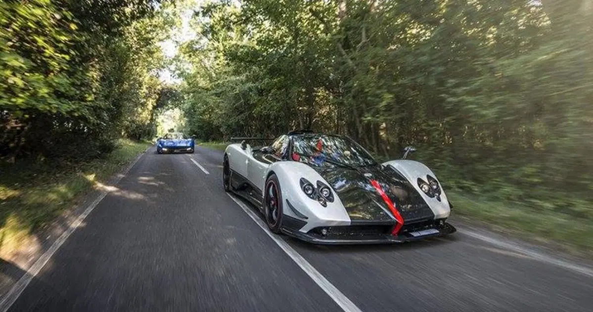 Pagani Zonda venduta a 28 milioni di dollari: è la più costosa di sempre (6)