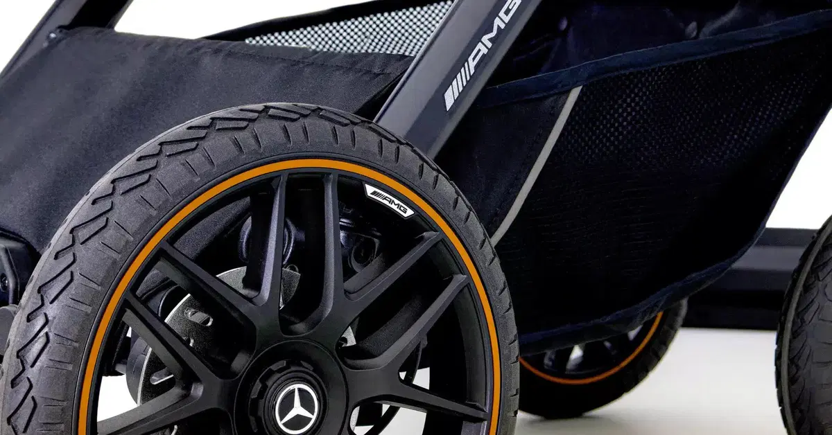 Mercedes ha realizzato un passeggino che costa pi&ugrave; della vostra prima auto