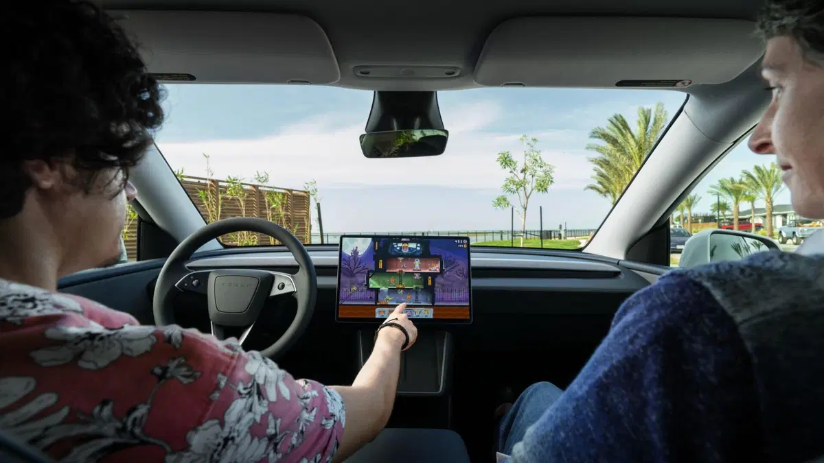 Tesla Model Y Standard: debutta la versione più accessibile del SUV elettrico più venduto al mondo (9)