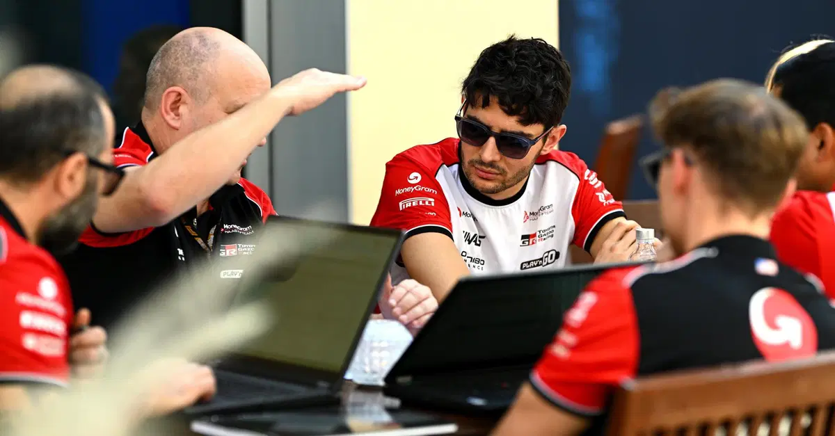 F1. GP Abu Dhabi, Ocon sulla lotta al titolo: &ldquo;Lo merita chi ha la macchina migliore, McLaren. Verstappen incredibile ma vincer&agrave; Norris"