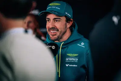 F1. GP Abu Dhabi, Alonso: "Tre piloti per il titolo come nel 2010, vincer&agrave; chi ha la macchina migliore. Aston Martin avr&agrave; successo nel 2026"