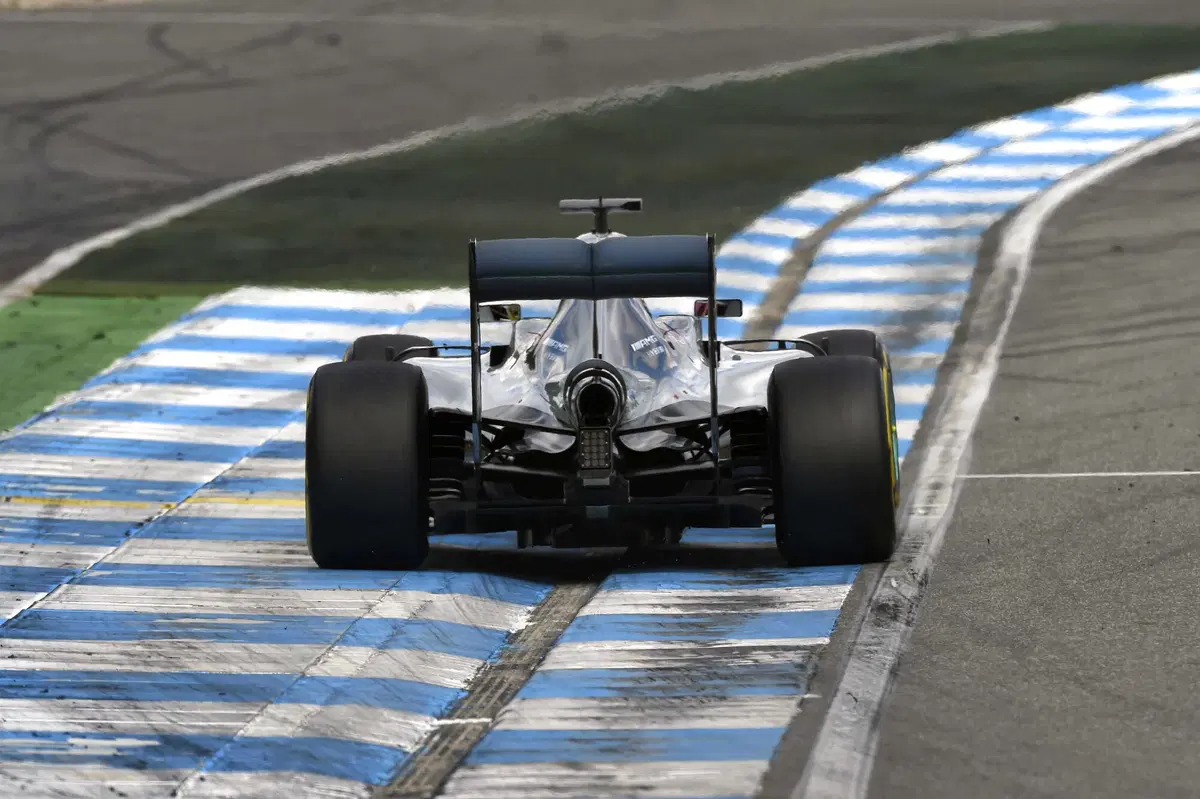 F1, Gp Germania 2016, Hamilton: «Non ho commesso alcun errore» (26)