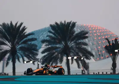 F1. GP Abu Dhabi 2025, McLaren protagonista assoluta in FP2: Norris vola, Verstappen insegue e Piastri fatica 