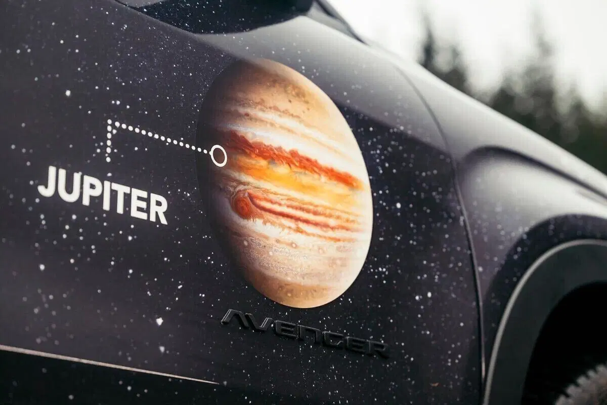 Stellantis, alla scoperta dello spazio profondo: ecco il concept Jeep per osservare il cielo  (2)