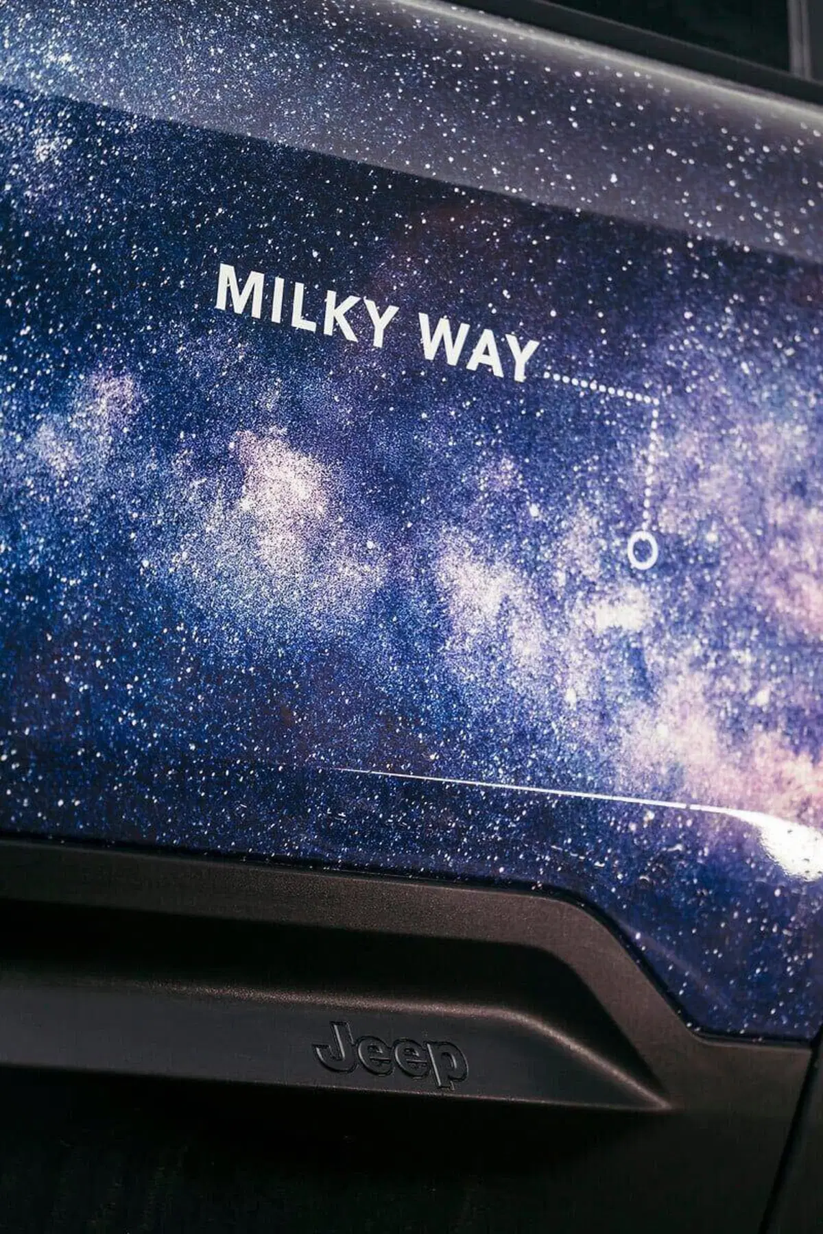 Stellantis, alla scoperta dello spazio profondo: ecco il concept Jeep per osservare il cielo  (4)