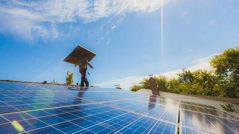 Tesla e SolarCity: approvata la fusione. Nascer&agrave; un gigante dell'energia
