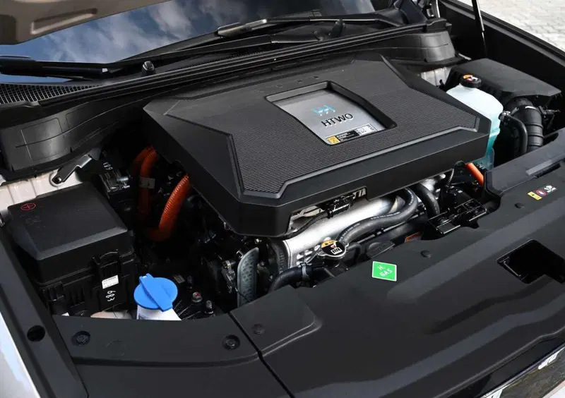 Hyundai Nexo (2025-->>) (28)