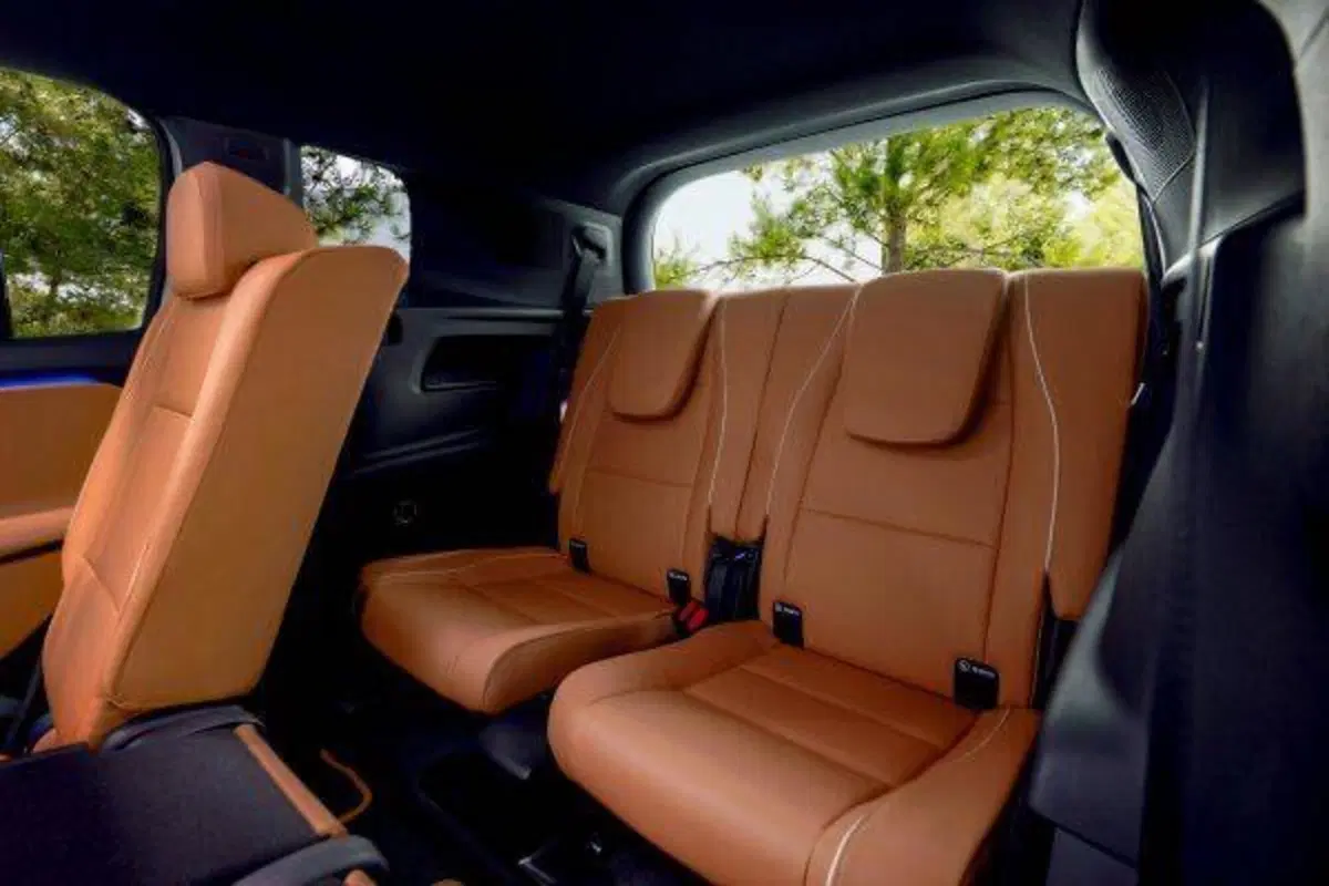Interni della nuova Mercedes GLB (4)