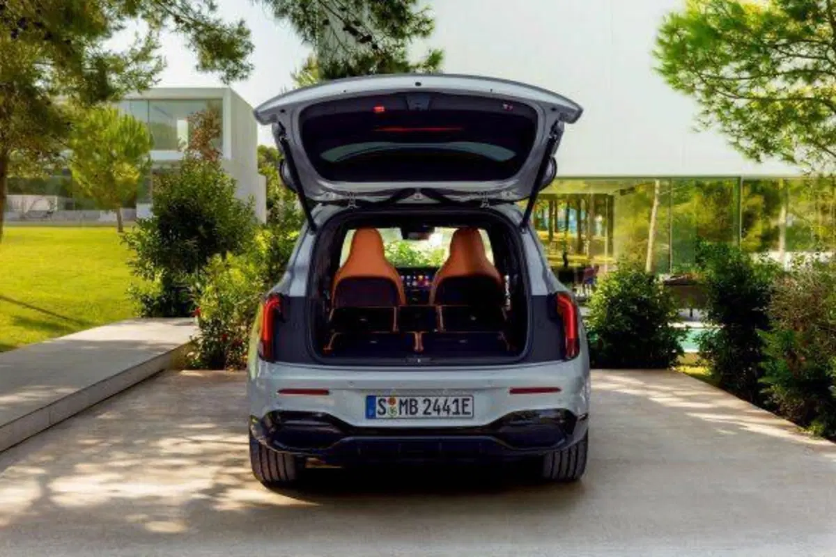 Interni della nuova Mercedes GLB (5)