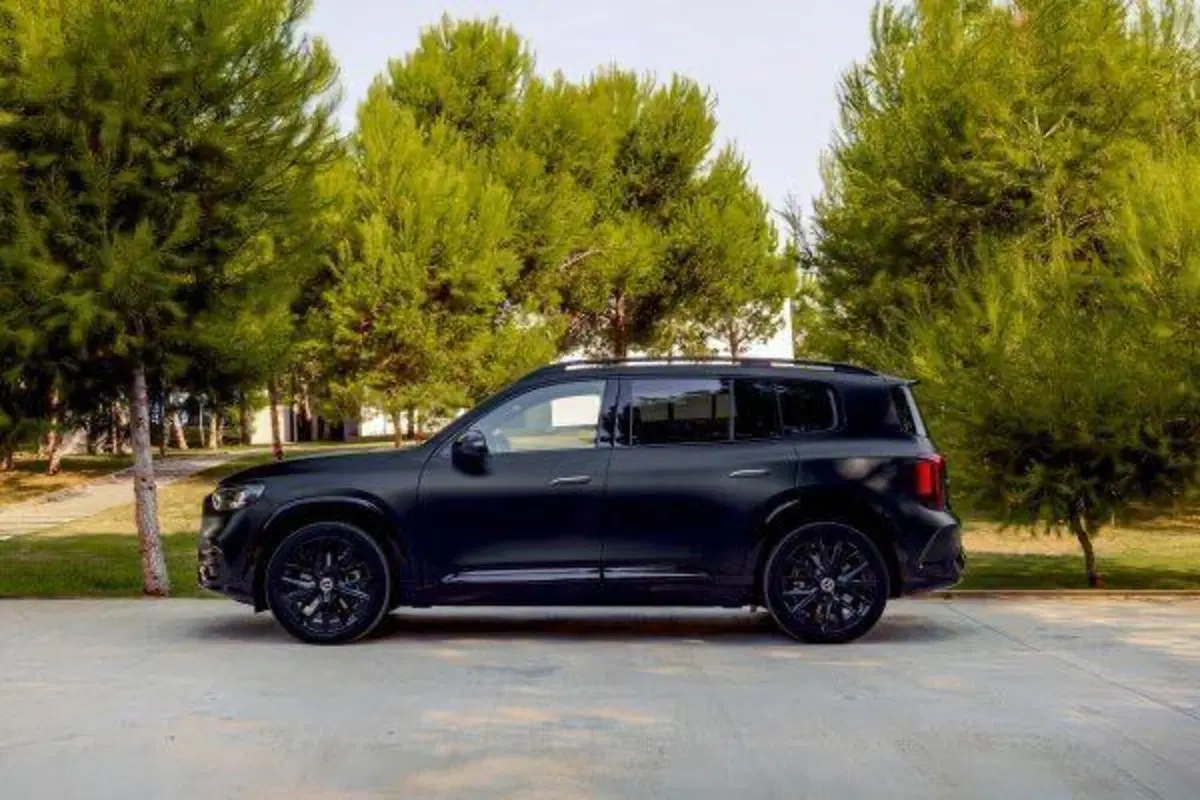 Nuova Mercedes GLB: il SUV a 7 posti si rinnova e diventa elettrico [VIDEO] (5)