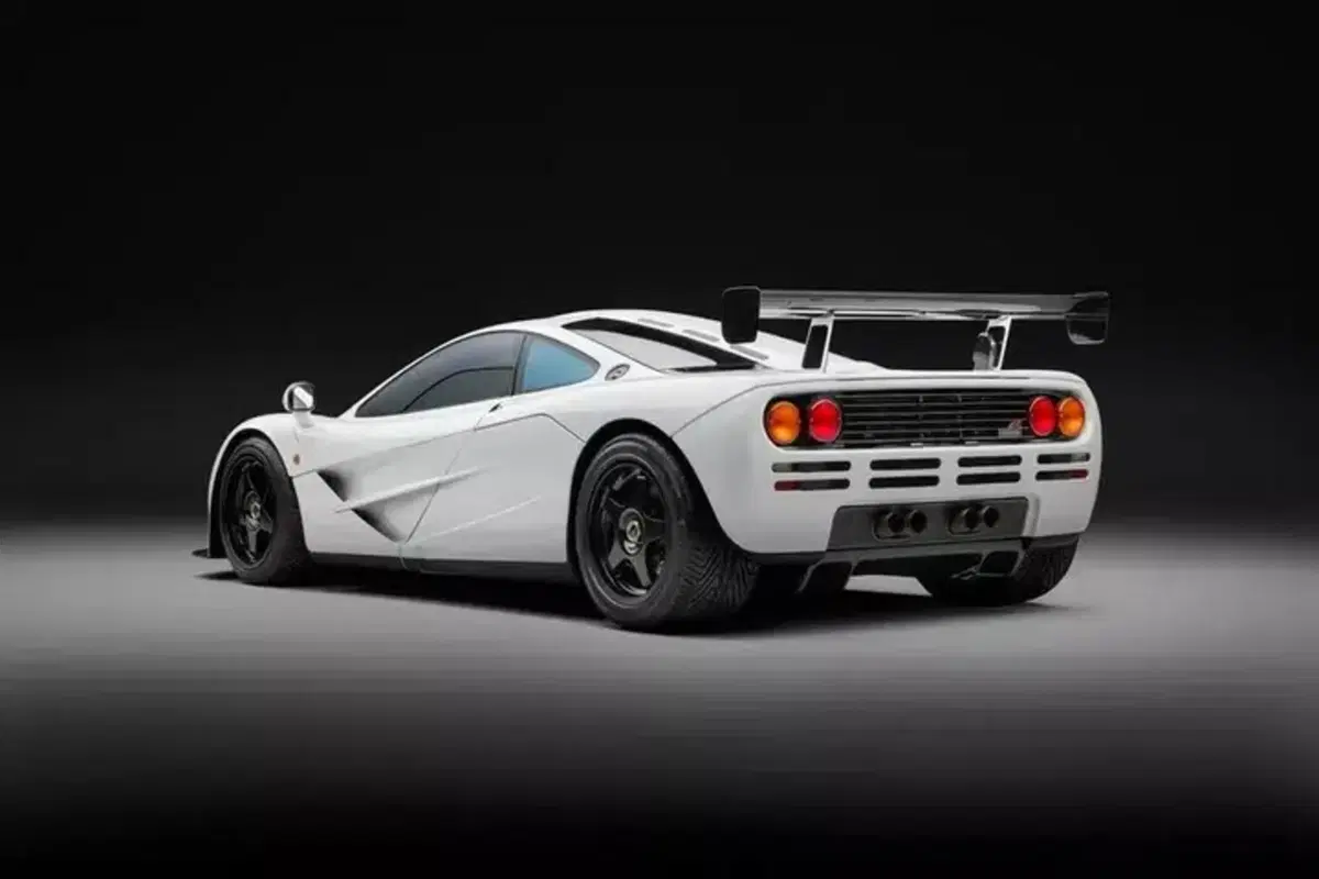 McLaren F1 da record: all’asta a 23 milioni di euro, la supercar più cara mai venduta (4)