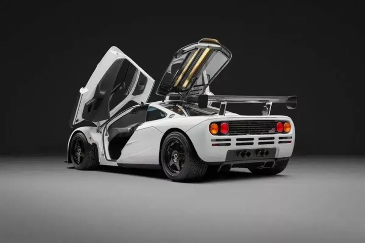 McLaren F1 da record: all’asta a 23 milioni di euro, la supercar più cara mai venduta (7)