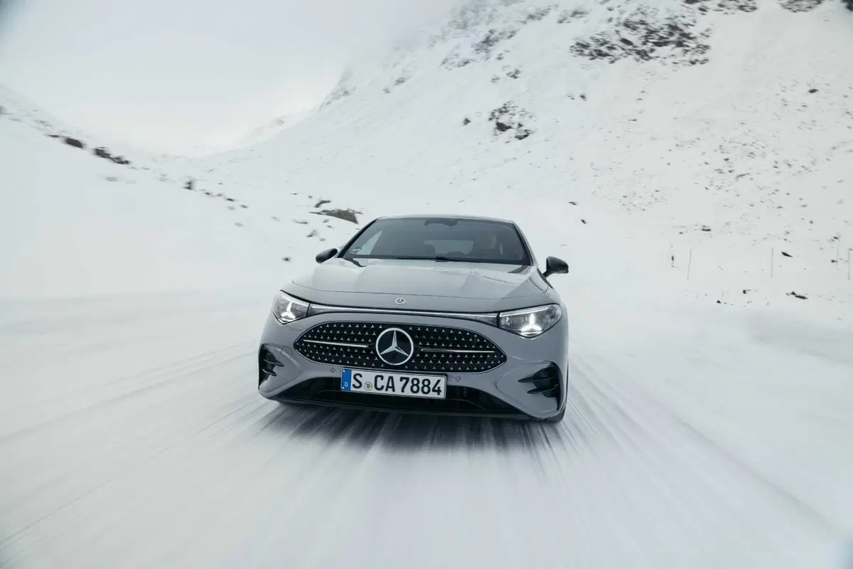 Mercedes CLA 2025 mild hybrid: come funziona la nuova versione con motore termico (2)