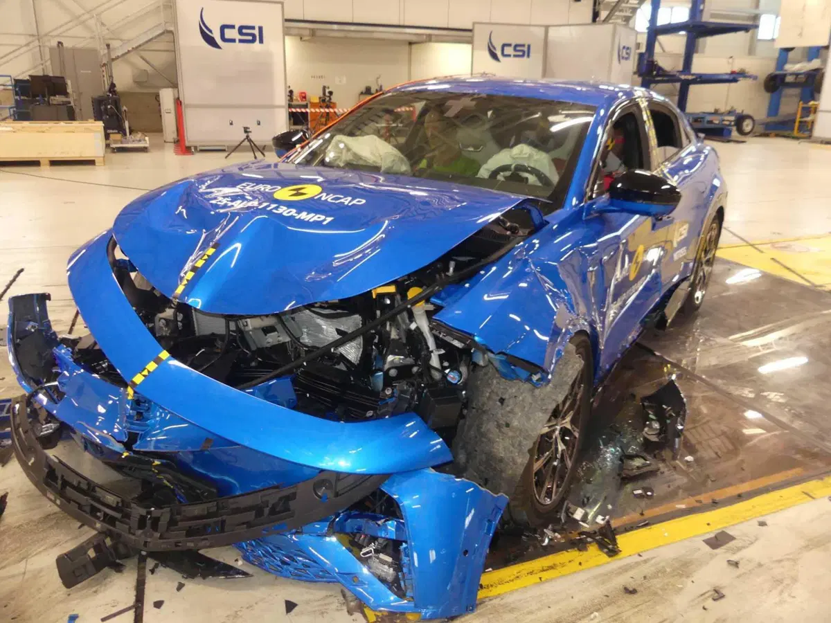 Euro NCAP 2025: Alpine A390 e Renault Clio si fermano a 4 stelle  (7)