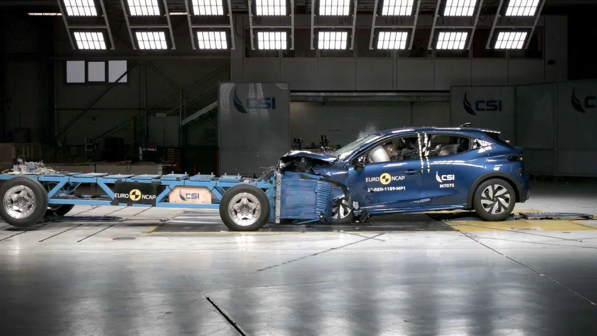 Euro NCAP 2025: Alpine A390 e Renault Clio si fermano a 4 stelle  (10)