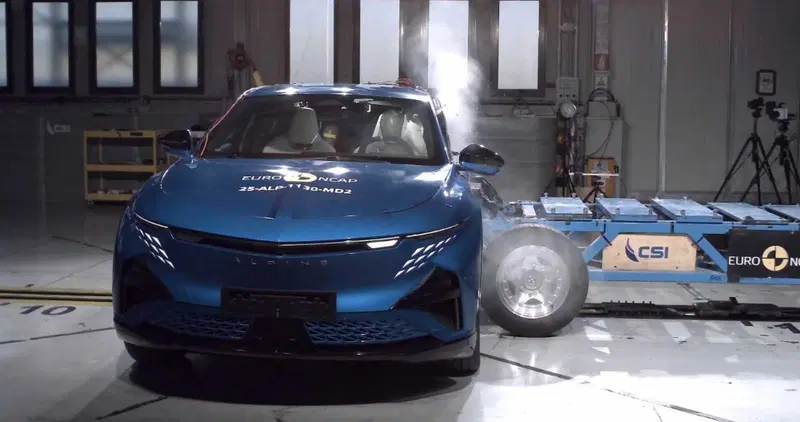 Crash test Alpine A390