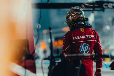 F1, Hamilton senza parole dopo le qualifiche di Abu Dhabi: "Non ho piani per domani, vedremo cosa succede"
