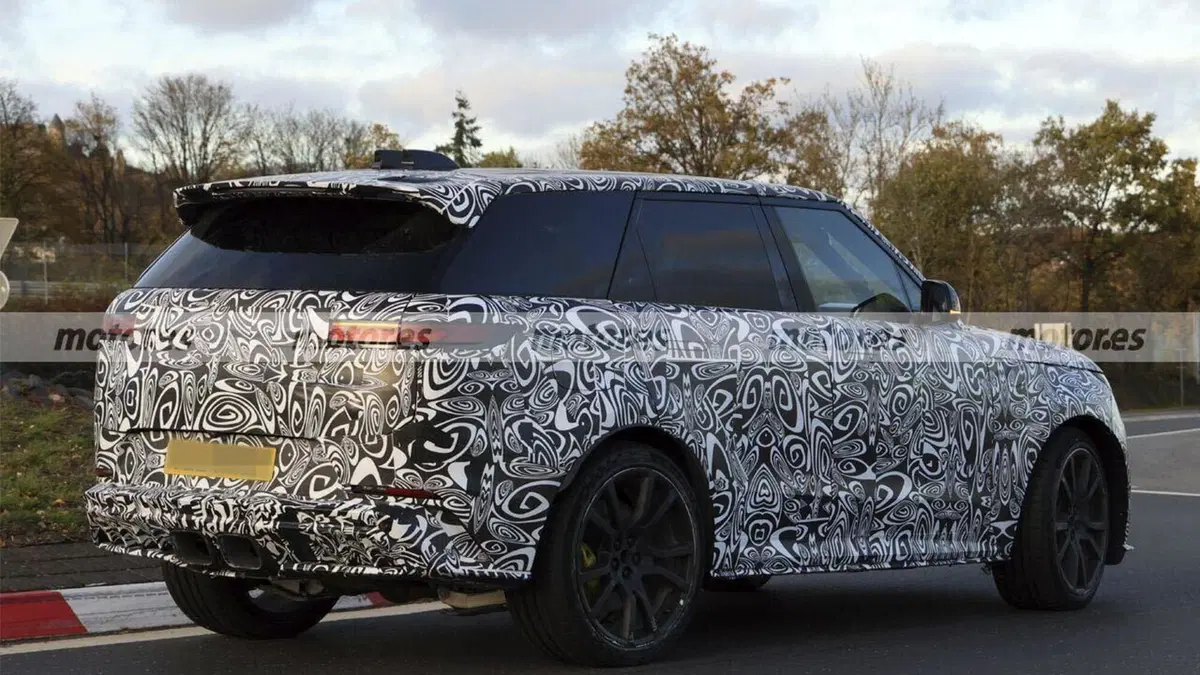 Range Rover Sport SV 2027: il V8 sopravvive ma con un prezzo… (14)