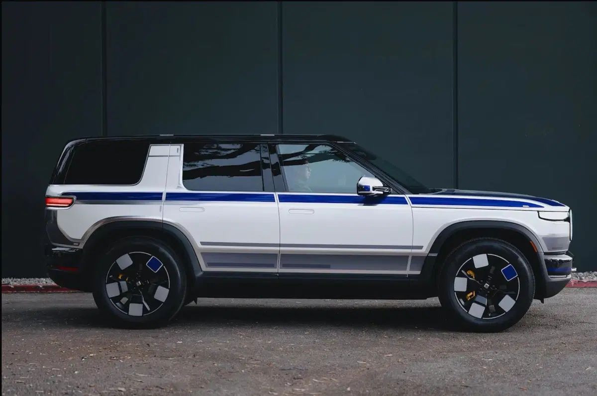 Rivian svela il suo chip e punta alla guida autonoma Level 4: ecco cosa cambia per il futuro EV (3)