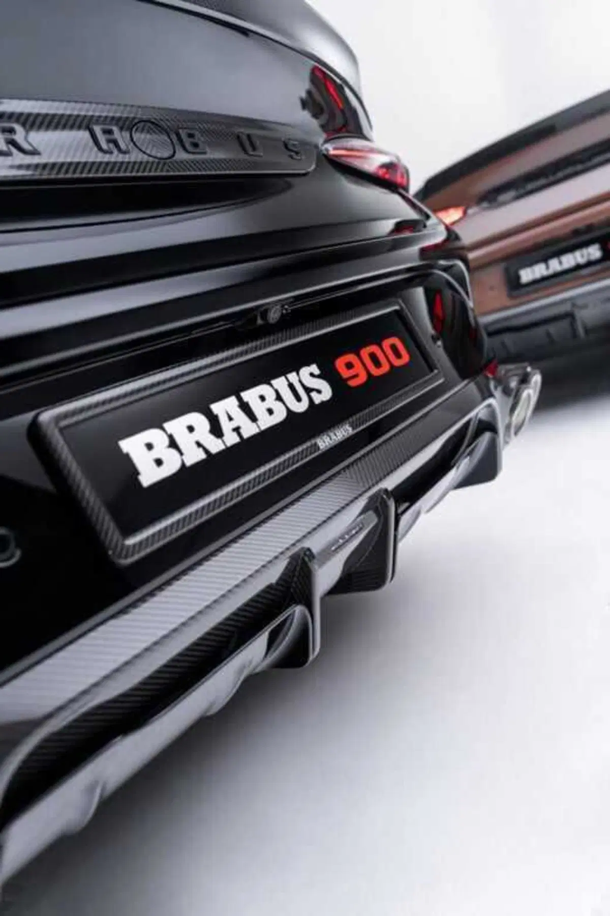 BRABUS 900 Superblack: la Bentley Continental GT Speed diventa un mostro da 900 CV (12)